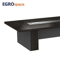 EGROspace - Fournisseurs commerciaux - Projets - Conception - Table de conférence - Table de réunion de direction - Bureau