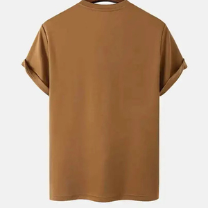 เสื้อยืดคอกลมปักลายโลโก้แบบกำหนดเอง คุณภาพสูง 180GSM ผลิตจากเส้นใยโพลีเอสเตอร์ 100% สำหรับผู้ชาย - Product Image 2