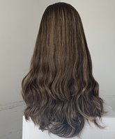Perruque bouclée brun clair avec bonnet, nœuds blanchis indétectables, dessus en soie multidirectionnel, cheveux Remy de qualité salon, perruque casher juive