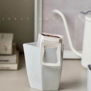 Distributeur de thé en céramique simple et créatif avec anse, idéal pour le café et le saké, Origine : Indéterminée - Product Image 1