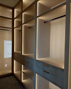 Armario Empotrado a Medida con Estructura Resistente para Uso Residencial - Product Image 3