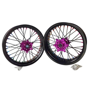 Ruedas Supermoto de Aleación de Aluminio Anodizado Negro de Alta Calidad <span class=keywords><strong>ULB</strong></span> de 17 Pulgadas con Bujes Morados para Motocicletas EXC SXF 2003-2023 DOT - Product Image 1