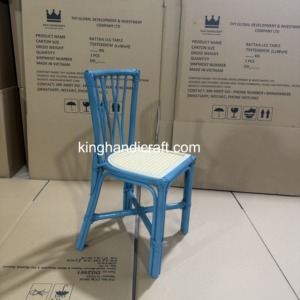 Chaise d'enfant en rotin artisanale de luxe pour fêtes et événements, mobilier enfant en osier naturel, location et vente en gros - Product Image 1