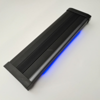 Éclairage de cinéma, revêtement de sol en caoutchouc, marches en alliage d'aluminium, fibres optiques flexibles, économie d'énergie, sécurité, durabilité, éclairage d'escalier LED