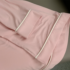 Literie de luxe en soie de lait tricotée une pièce douce et confortable - Product Image 5