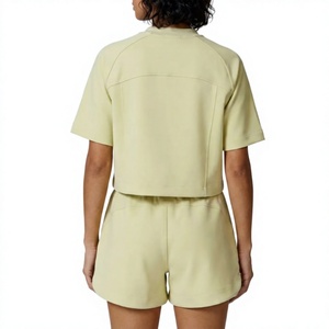 Conjunto de 2 Piezas para Mujer, Talla Grande, Camiseta Ligera de Cuello Redondo y Pantalones Cortos, Transpirable, Elástico en 4 Direcciones, Ropa Deportiva para Yoga - Product Image 2