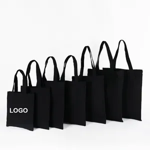 Удобные и легкие износостойкие холщовые сумки с черным логотипом под заказ