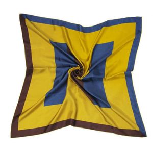 Écharpe carrée pour femme 100% pure en twill, nouveau style, collection automne, impression sérigraphique personnalisée à bas prix - Product Image 4