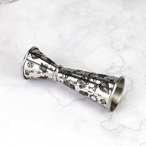 Jigger de barman double face en métal gravé Tiki Hawaïen, 30ml/60ml (1+2oz), avec graduation pour cocktails et mesure du vin - Product Image 3