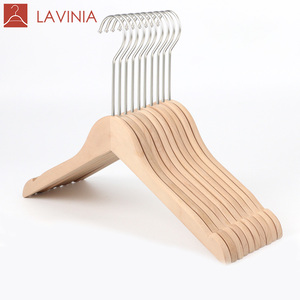 Logo karşıladı çocuk ahşap askı çocuklar giysi askısı özel logo ahşap askılar - Product Image 6