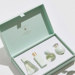 Caja Magnética Personalizada para Set de Cosméticos con Interior de EVA Resistente, Hecha de Cartón Rígido, Admite Estampado y Grabado, Tamaño Personalizado - Product Image 3