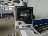 Cisaille à guillotine de haute précision Delem DAC360 8x3200, équipement de fabrication métallique robuste
