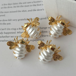 Pendientes de Abeja con Diseño Vintage de Moda, Últimos Estilos 2025, Serie de <span class=keywords><strong>Insectos</strong></span>, Joyería de Moda para Mujer - Product Image 1