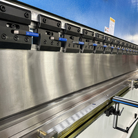 Máquina Plegadora de Chapa Metálica Industrial 300T6000, Máquina de Doblado CNC Automática en Venta