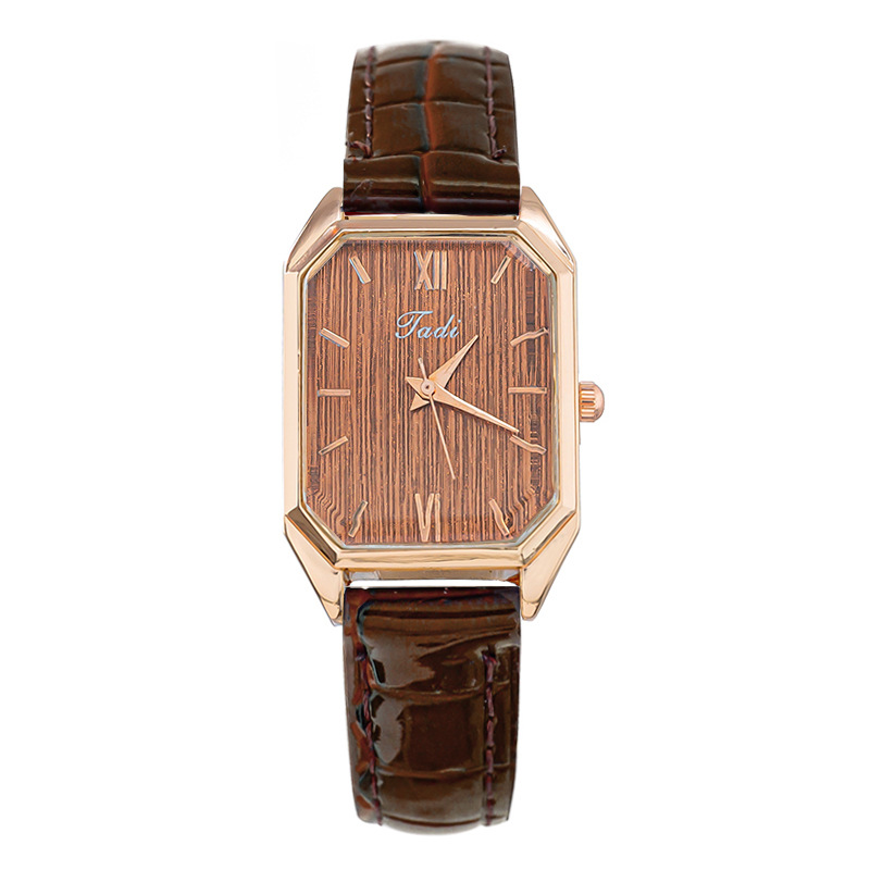 สีน้ำตาลโรมันปัดเงา