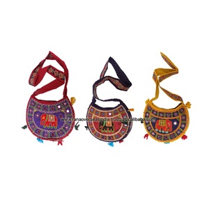 Sac à main en coton brodé de styliste pour femmes, rouge noir et jaune, pour filles du collège, nouvelle collection - Product Image 1