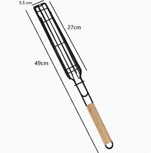 Panier de cuisson en métal pour barbecue avec poignée en bois pour la marinade de la viande, le charbon de bois, le camping et les pique-niques - Product Image 3
