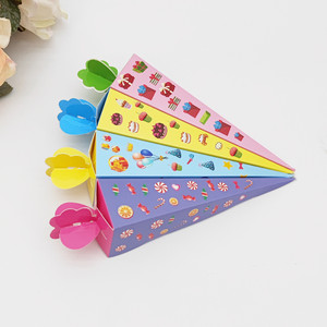 24 Scatole a Forma di Cono per Feste, 4 Design, Scatole per Dolcetti di Compleanno con Coperchi, Scatole Colorate in Carta per Caramelle e Regali, Mini Coni per Scuola - Product Image 4