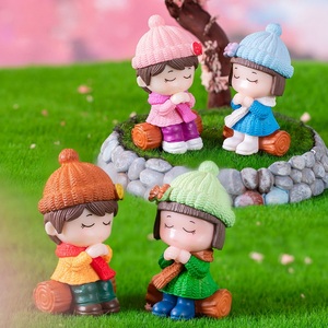 Micro Paysage Décor Chandail Souhaitant Couples Garçons et Filles Poupée 3D Figurines Miniatures DIY Maison Fée Jardin Décoration - Product Image 1