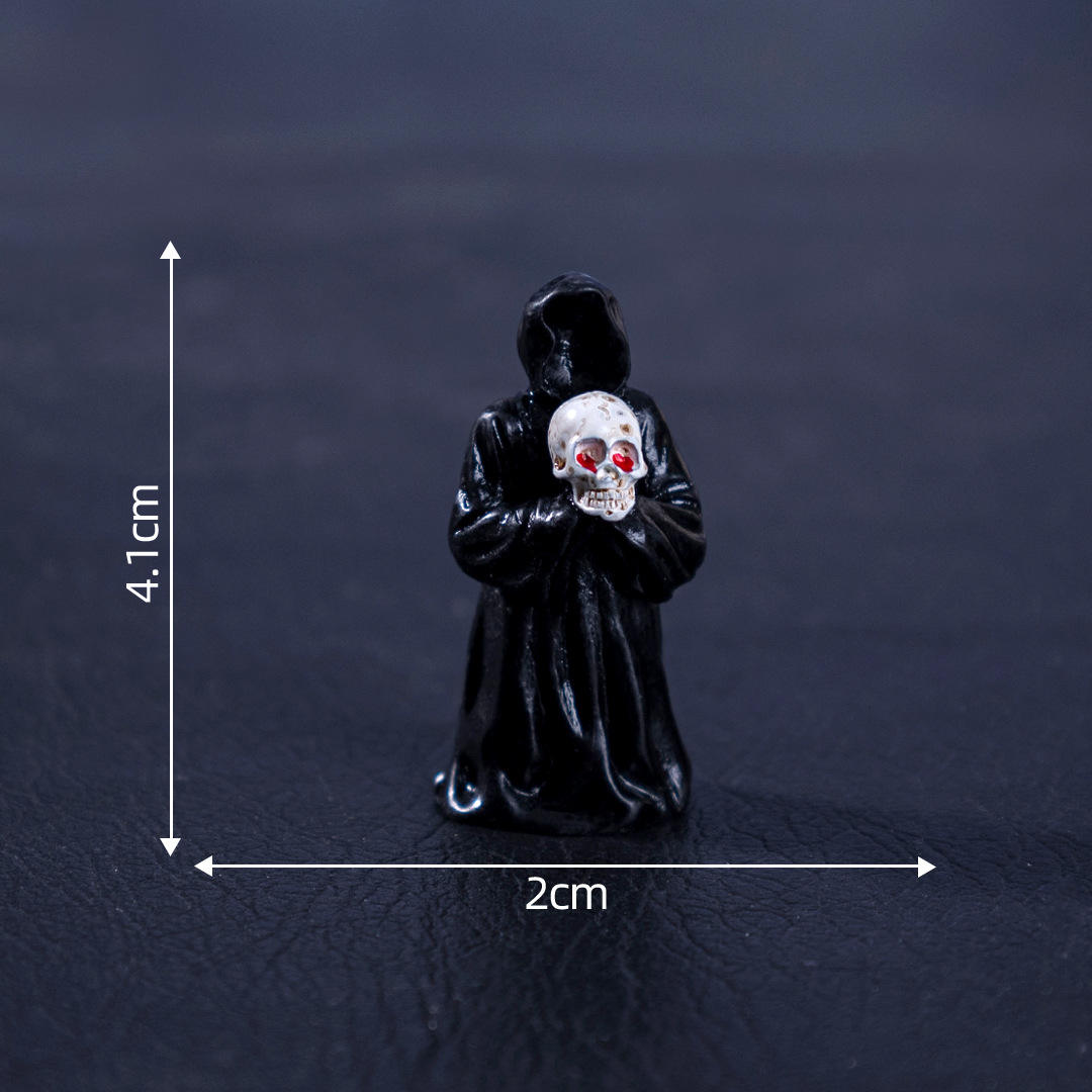 3 #Death holds its head