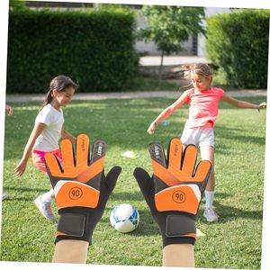 Protección deportiva <span class=keywords><strong>guantes</strong></span> <span class=keywords><strong>de</strong></span> fútbol niños <span class=keywords><strong>guantes</strong></span> <span class=keywords><strong>de</strong></span> <span class=keywords><strong>portero</strong></span> para niños - Product Image 6