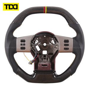 Volant en fibre de carbone véritable TDD compatible avec Nissan Frontier Xe 4x4 Navarra 2004 - 2013 - Product Image 1