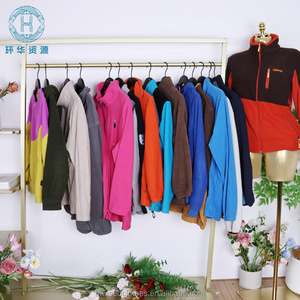 เสื้อโค้ทขนแกะฤดูใบไม้ร่วงฤดูหนาว ล้างสต็อกโรงงาน - <span class=keywords><strong>มือ</strong></span><span class=keywords><strong>สอง</strong></span> ผู้ชาย ผู้หญิง ไซส์คละ แหล่งกำเนิดเจียงซี น้ำหนัก 45 กก. ขายส่งจำนวนมาก - Product Image 2