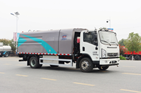 Camion de nettoyage de barrières routières électrique BYD EV 4x2 haute pression à double brosse latérale pour l'entretien routier