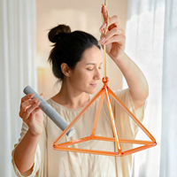 Pyramide Sonore en Cristal Doré Jinfang pour Bain Sonore, Instrument de Guérison, Personnalisation Couleur Brunâtre