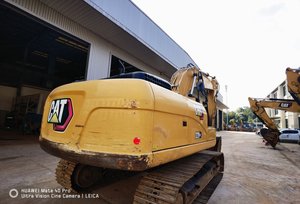Excavatrice de 20 tonnes, modèle original japonais 2022, nouvelle génération Caterpillar 320GX en stock, 320 - Product Image 2