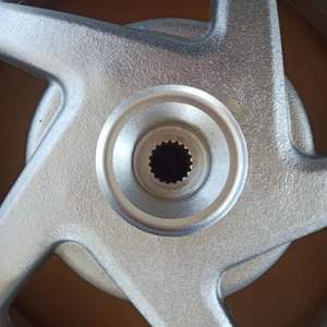 Ventas de fábrica <span class=keywords><strong>Llantas</strong></span> de rueda de aleación de aluminio de 10 pulgadas Nueva condición Modelo de motocicleta Cubo de rueda de freno de tambor - Product Image 3