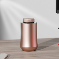 Diffuseur de parfum d'huile essentielle d'or rose de voiture de luxe diffuseur en gros d'aromathérapie électrique pour la salle de bains de bureau