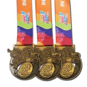 Medali Pemenang Olahraga Lari Maraton Logam Paduan Seng Logam Kustom Kualitas Tinggi
