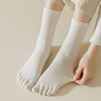 Chaussettes de sport pour femmes, chaussettes confortables en coton à cinq doigts, chaussettes à orteils sans couture hautement élastiques pour le printemps et l'automne