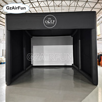 Cabine de simulation de golf gonflable, cage de pratique de golf en plein air avec écran de projection pour l'entraînement au swing en intérieur