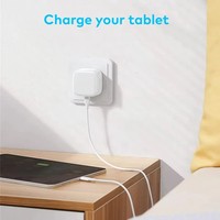 Precio de fábrica UK Plug 20W Carga rápida USB A + C Adaptador de corriente Cargador PD Función Cargador de pared para teléfono móvil