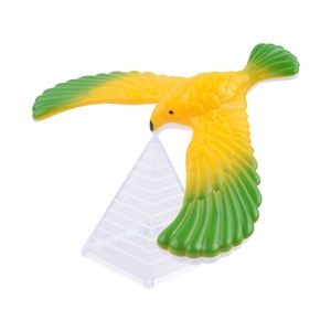 Casse-tête classique d'oiseau d'équilibre créatif, <span class=keywords><strong>aigle</strong></span> de gravité, jouets pour enfants nostalgiques, oiseau d'équilibre en plastique coloré, vente en gros - Product Image 1