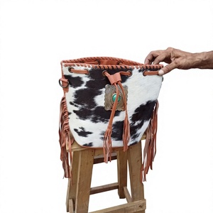 Bolso Bandolera de Piel con Borlas y Remaches, Estilo Vaquero Occidental, con Dos Correas, Precio al por Mayor - Product Image 1