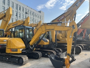 รถขุดขนาดเล็ก Liugong 9055F ใหม่เอี่ยม กำลังแรง ทนทานต่อช่วงล่าง เหมาะสำหรับพื้นที่แคบ เครื่องจักรใหม่จากจีน จัดจำหน่ายทั่วโลก - Product Image 1