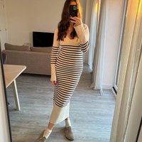 Vente en gros de robes en tricot élégantes et décontractées pour femmes, de haute qualité, à col en V, à rayures contrastées, coupe ajustée