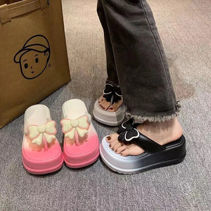 2025 infradito alla moda graziosi sandali estivi da donna Y2K nuove pantofole antiscivolo scarpe da spiaggia - Product Image 1