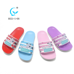 Prezzo di fabbrica di alta qualità materiale adorabile Pvc scarpe da <span class=keywords><strong>bambina</strong></span> per bambini sandali scivolo <span class=keywords><strong>pantofole</strong></span> per bambini - Product Image 6
