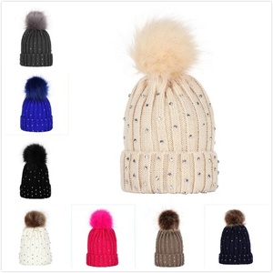 Chapeau d'hiver en perles pour filles Chapeau en fourrure artificielle Chapeaux pour bébés garçons <span class=keywords><strong>Bonnet</strong></span> à oreillettes en <span class=keywords><strong>laine</strong></span> tricotée Chapeaux pour enfants pour enfants - Product Image 1