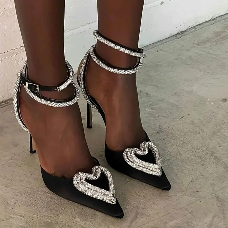 Klauwen Nieuwe Omzoomde Riem Schoenen Stiletto Sandalen Hartvormige Strass Puntige Neus Pumps Handgemaakte Dames Hoge Hakken