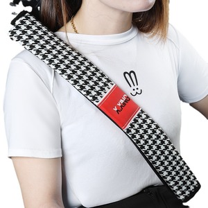 Coussinets d'épaule pour ceinture de sécurité de voiture en chenille, doux, durables, toutes saisons, style dessin animé, accessoire décoratif - Product Image 5