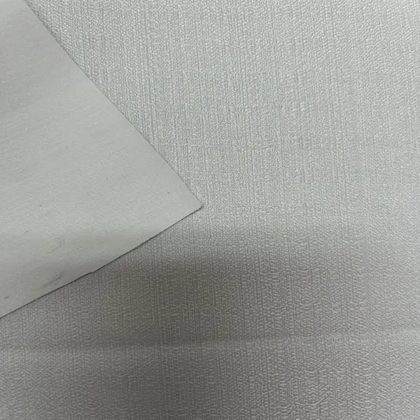 Flame Retardant 3 Pass Blackout Fabric for Curtain Complete Light Exclusion Thermal Insualte