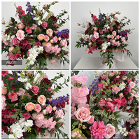 Centre de table de mariage moderne, décoration d'allée pour douche nuptiale, lot de roses artificielles en soie bordeaux et rose poudré pour vase et chemin de table floral DIY