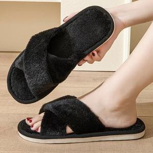 2024 Otoño Invierno moda interior <span class=keywords><strong>casa</strong></span> Zapatos <span class=keywords><strong>de</strong></span> felpa para mujeres Fondo suave señoras diapositivas para zapatillas con hazaña antideslizante - Product Image 2