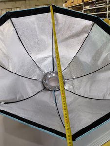 Softbox Octagonal Bowens de 95cm con Rejilla de Panal Metálica para Fotografía y Video, Accesorios de Primera Calidad para Estudios Fotográficos - Product Image 4