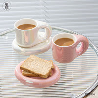 Ensemble tasse et soucoupe à café en céramique personnalisable avec logo, design créatif et original, effet scintillant